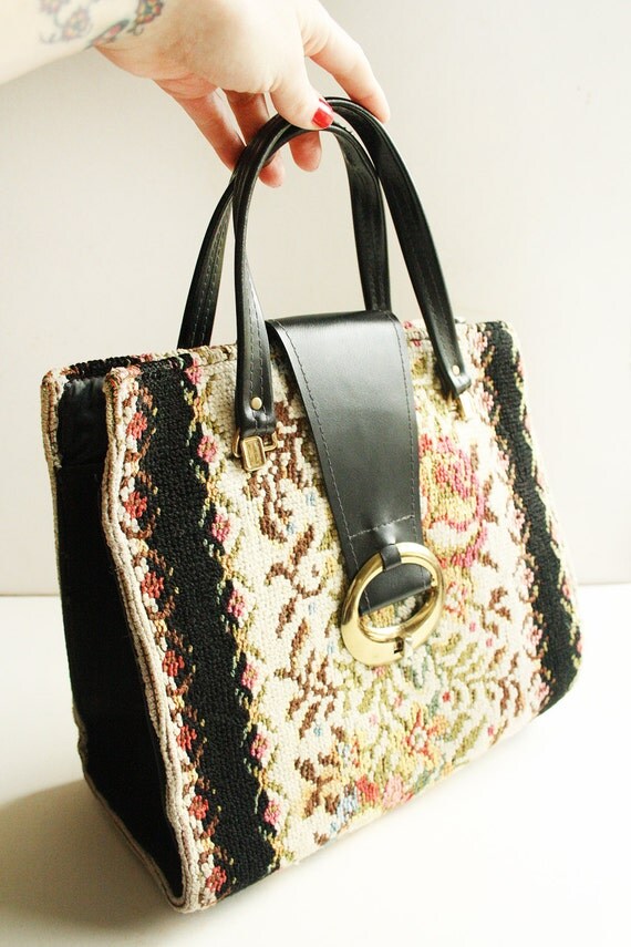 Vintage large tapestry handbag by TurquoiseFlamingo on Etsy