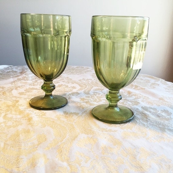 Green Glass Water Glasses / Vintage Stemware by vintagepoetic
