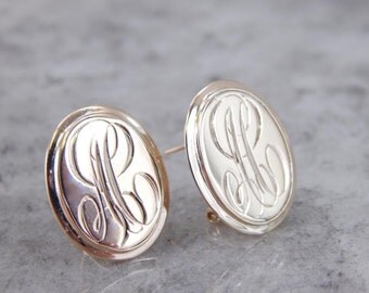 Handsome Monogramed Oval Earrings With Lovely Pattern CNTN0H-N