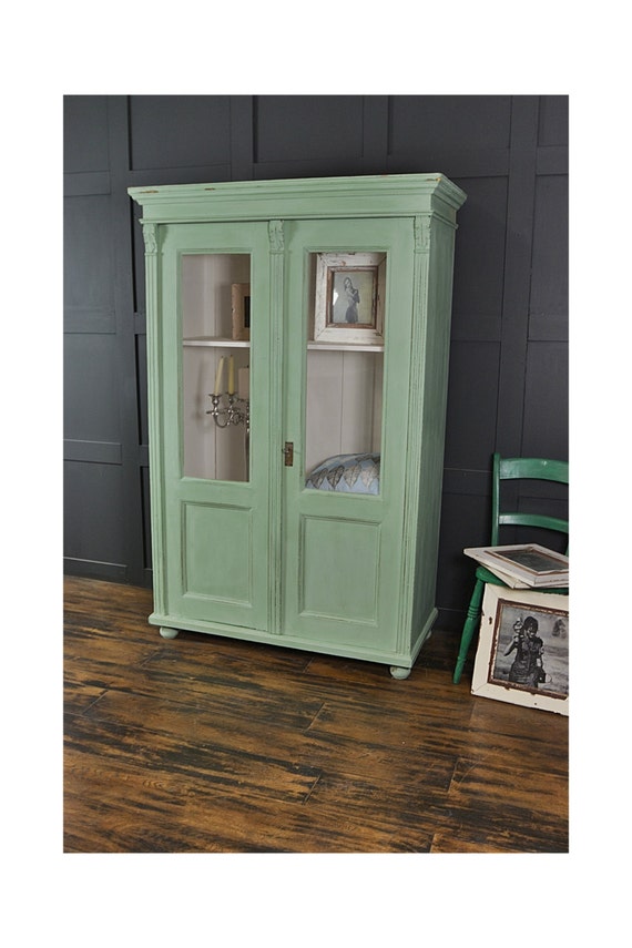 vintage Green DELIVERY Mint Antique Display UK FREE  Glass cabinets   Cabinet glass uk