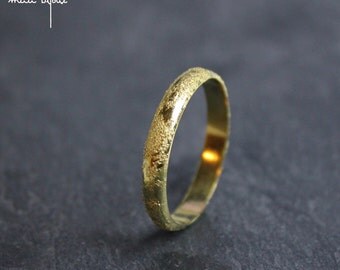 textured wedding band in yellow gold 18 carat meteorite weeding ring handmade in france - Meteorite Wedding Ring textured wedding band in yellow gold 18 carat meteorite weeding ring handmade in france - Meteorite Wedding Ring