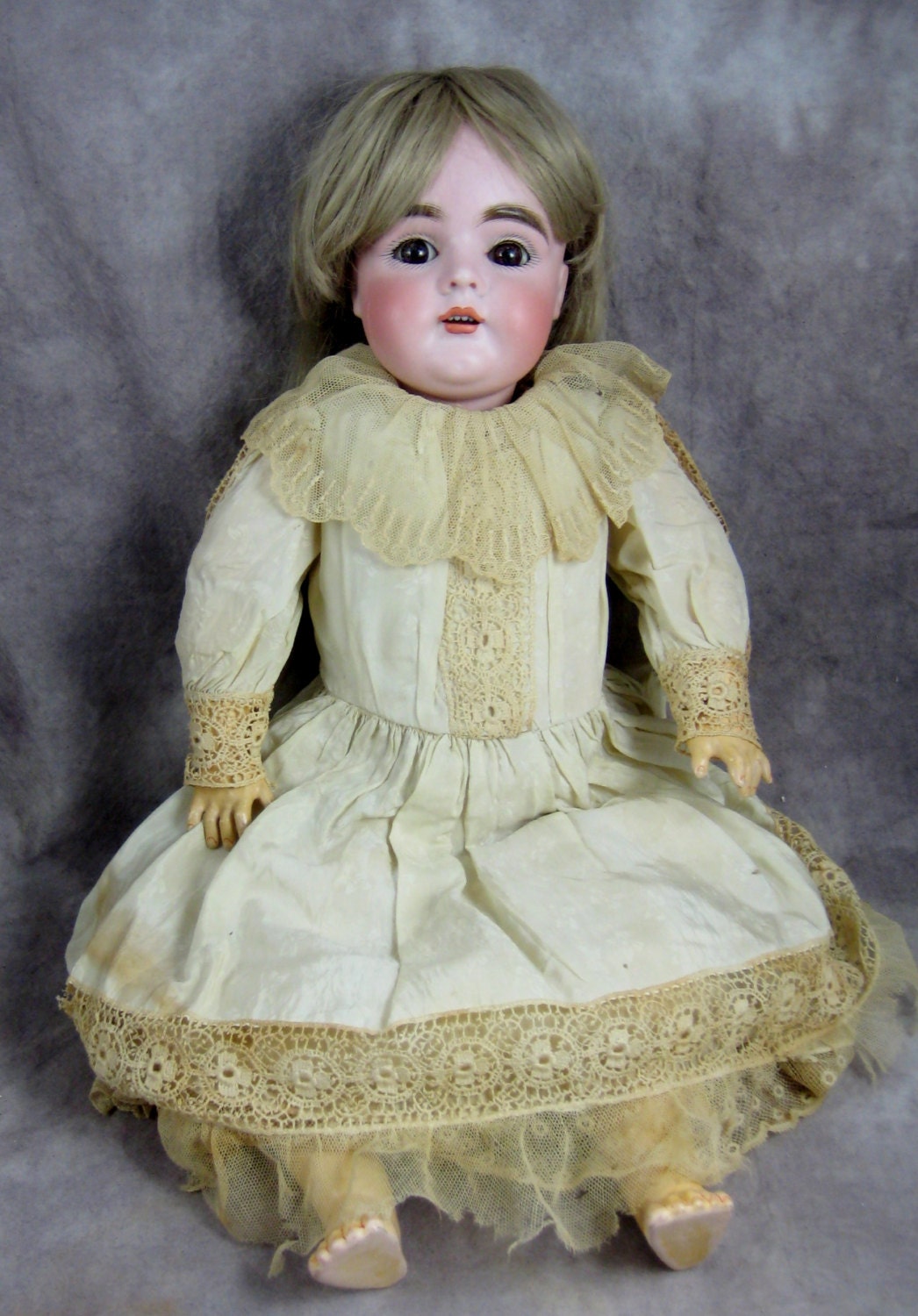 1892 KESTNER GERMANY Doll 19 Original Clothing Bisque