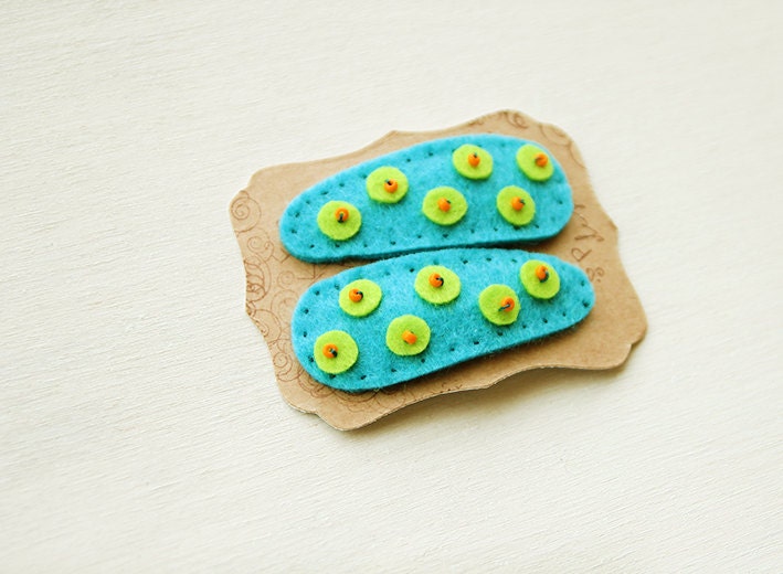 Felt hair clip Sky blue bhairclip blue hair clip by mirgumargu