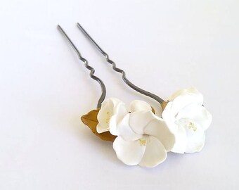 Flower hair clips, barrettes Wedding, pins Wedding Flowers, White Flower Cherry hairpins, Wedding Hair Accessories, Wedding Sakura
