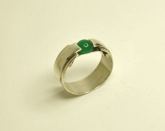 Jade silver ring with suspended stone