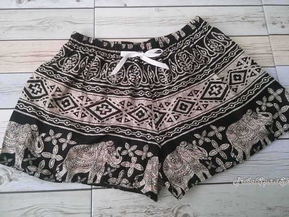 Black Aztec Elephant Pattern Print Women Crewneck Sweatshirt