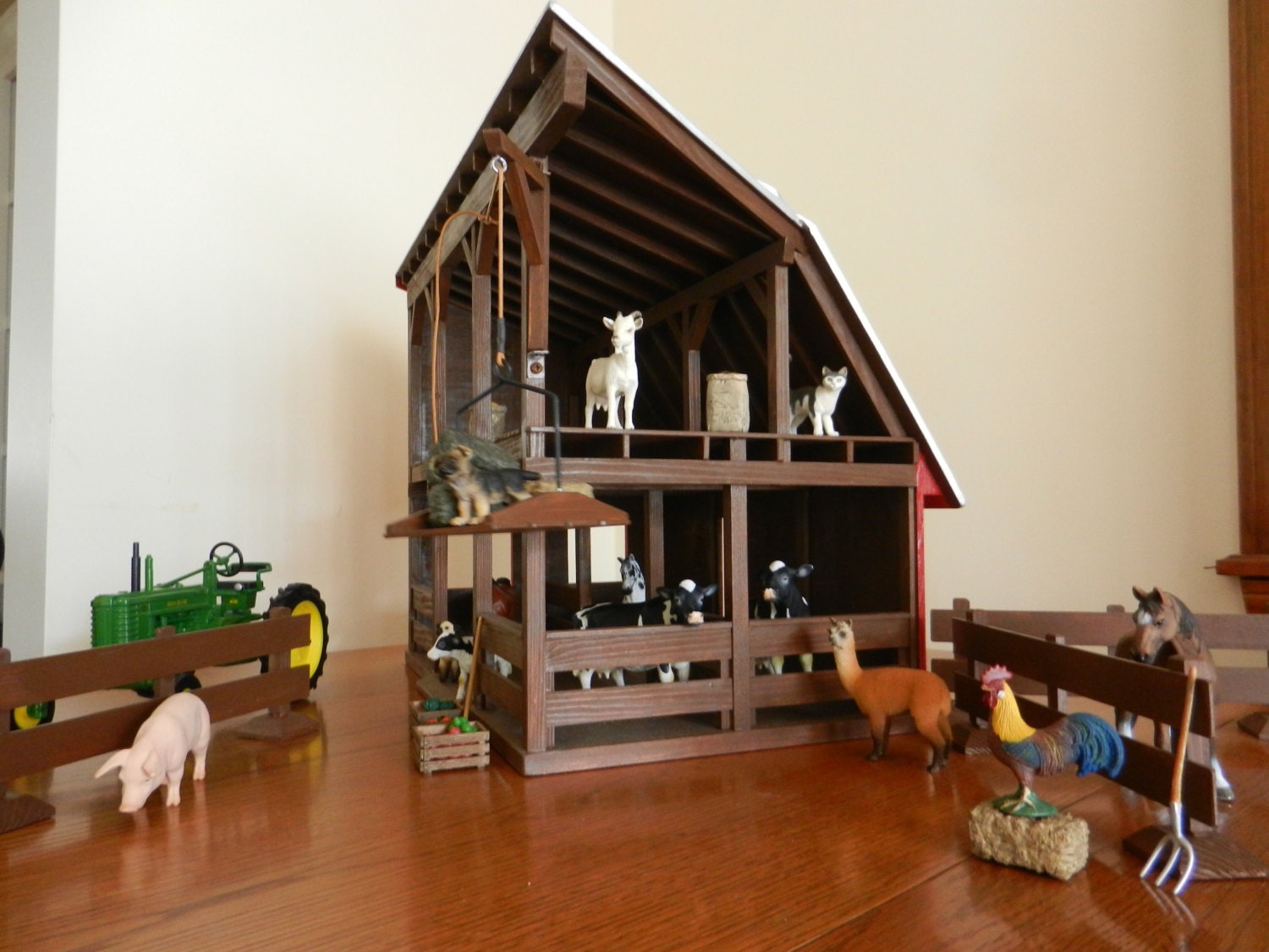 Wooden Red Farm Barn Toy Horse Stable w Sliding Door