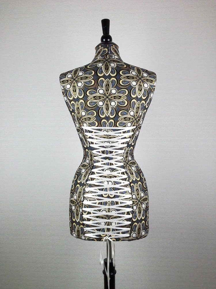 Download Miss Metallic Plume decorative display mannequin