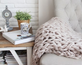 Chunky Knit Blanket, Chunky Knit Throw, Lap Blanket - Hand Knit (Light Beige)