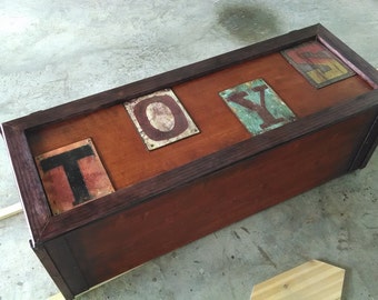 customized toy box