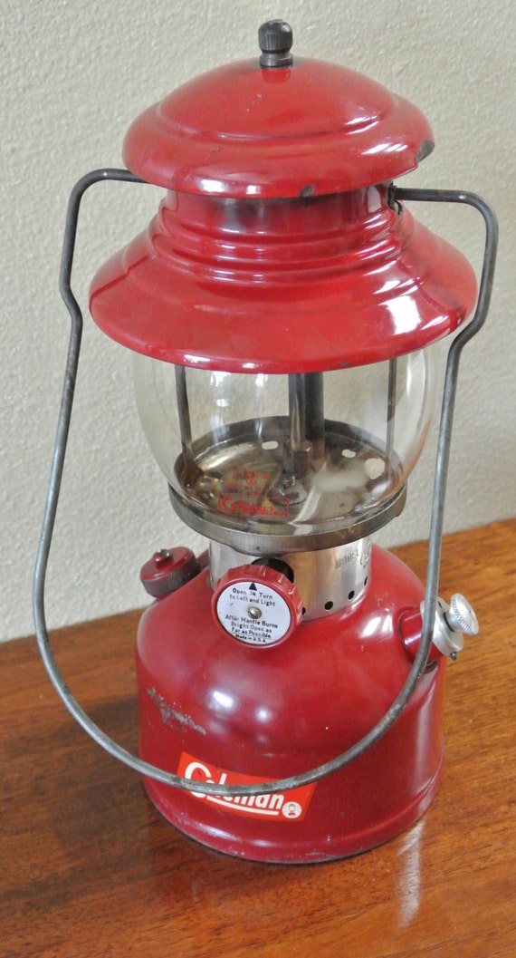 Coleman Vintage Lantern 20
