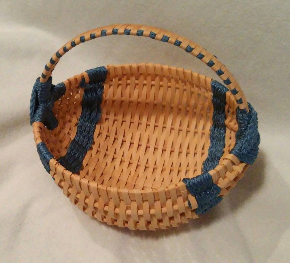 Large 10 Round HandWoven Basket. Multiple by AmysCre8tions