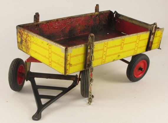 Vintage Toy Wagon 52