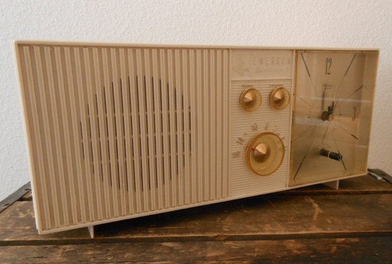 Vintage 1950s 50s Emerson Lifetimer I Tabletop AM Radio Alarm Clock Model no. 31L03 Works Great