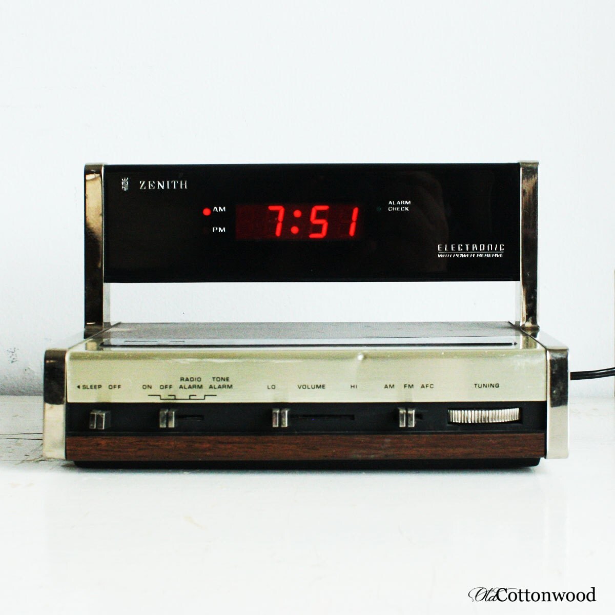 Vintage Zenith Alarm Clock AM/FM radio power by OldCottonwood