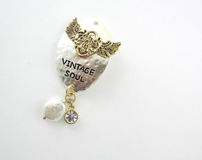 Vintage Soul Words Hammered Two-tone Curved Shield-like Charm