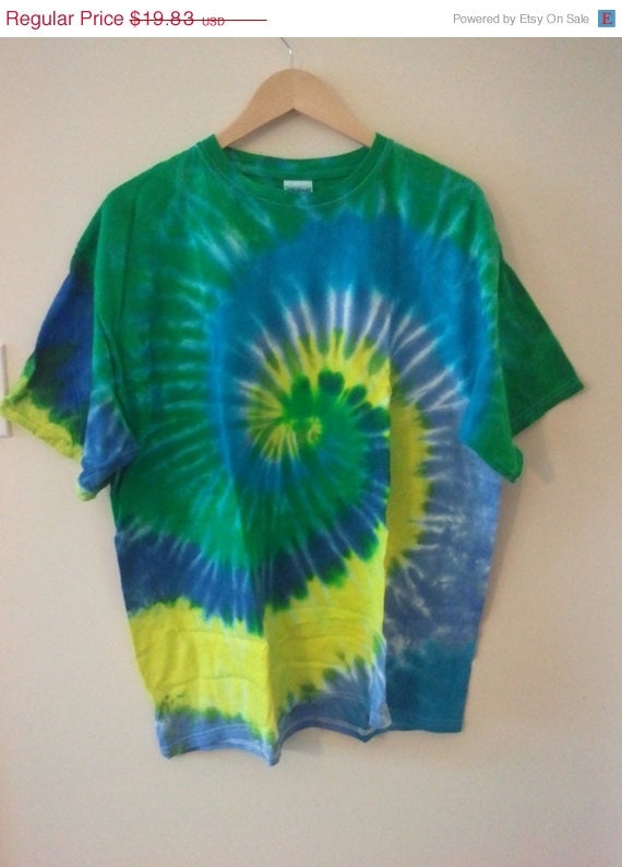 40% SALE 80s tie dye shirt tshirt hippie grunge by BrightCloset