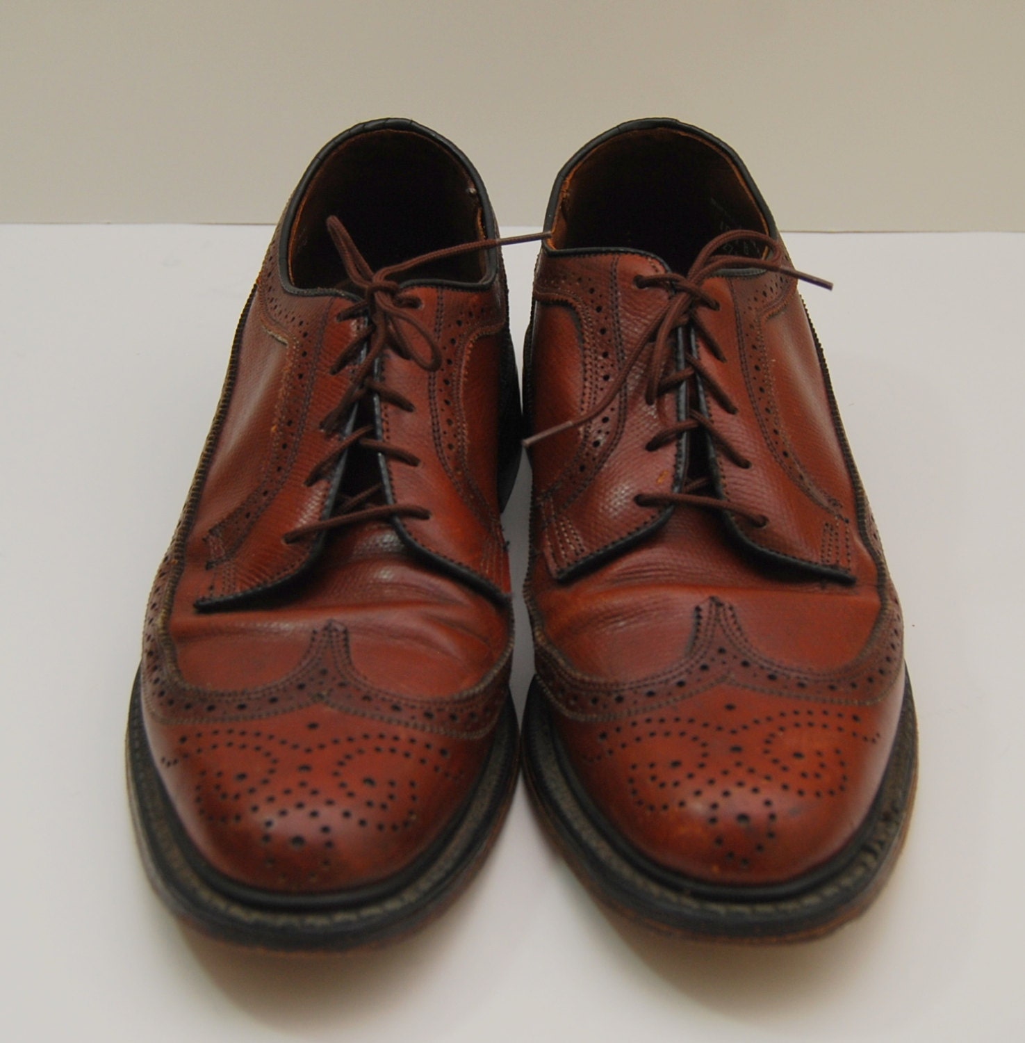 mens 1970s JCPenney brown leather wingtop oxford shoes by LivedIn