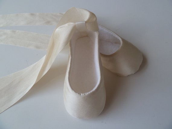 Baby Girl Shoes . Ivory Silk Christening Shoes . Infant Ballet Flats ...