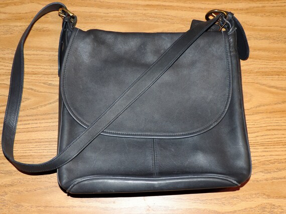 coach navy blue messenger bag