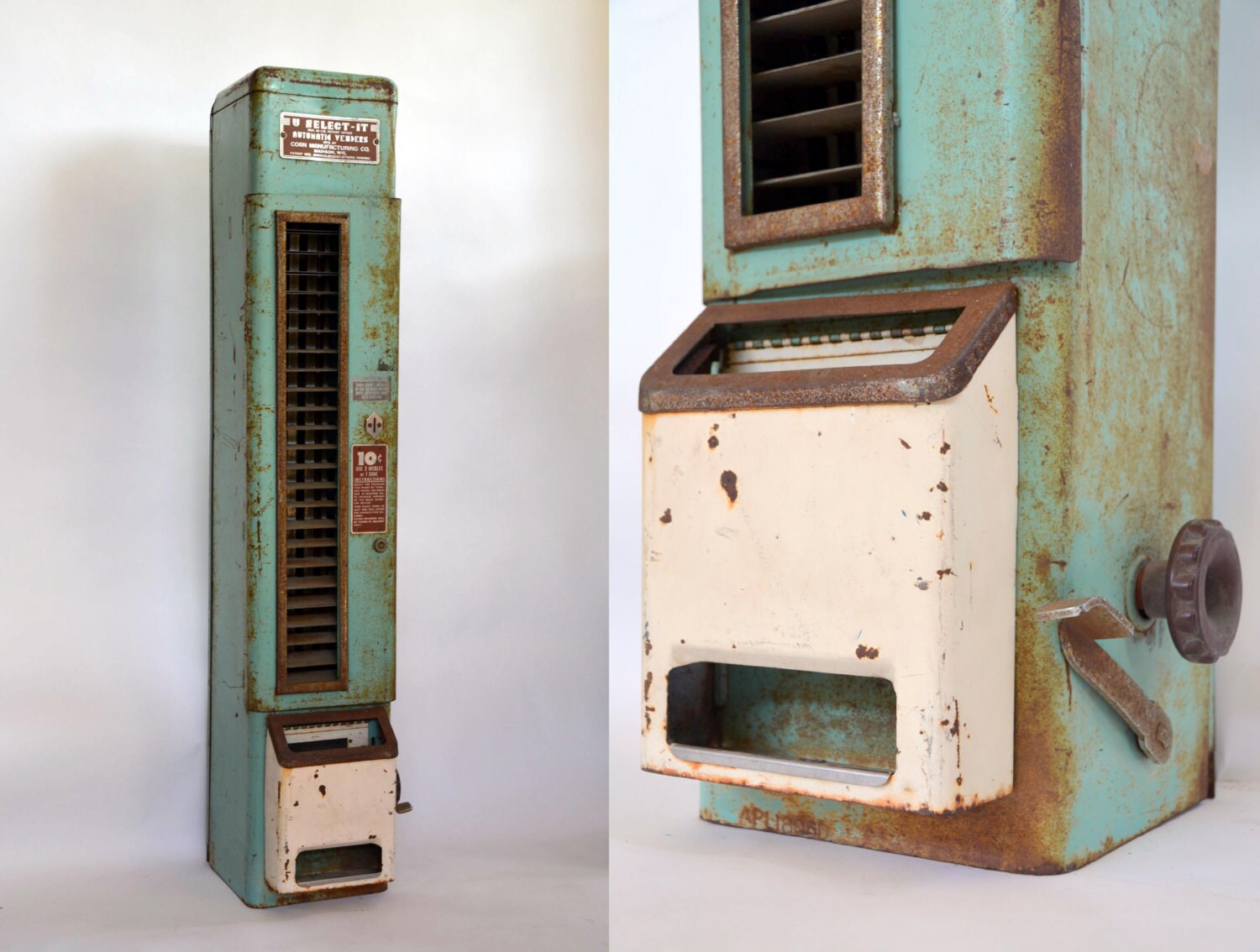 Antique U SelectIt Vending Machine Odd Teal