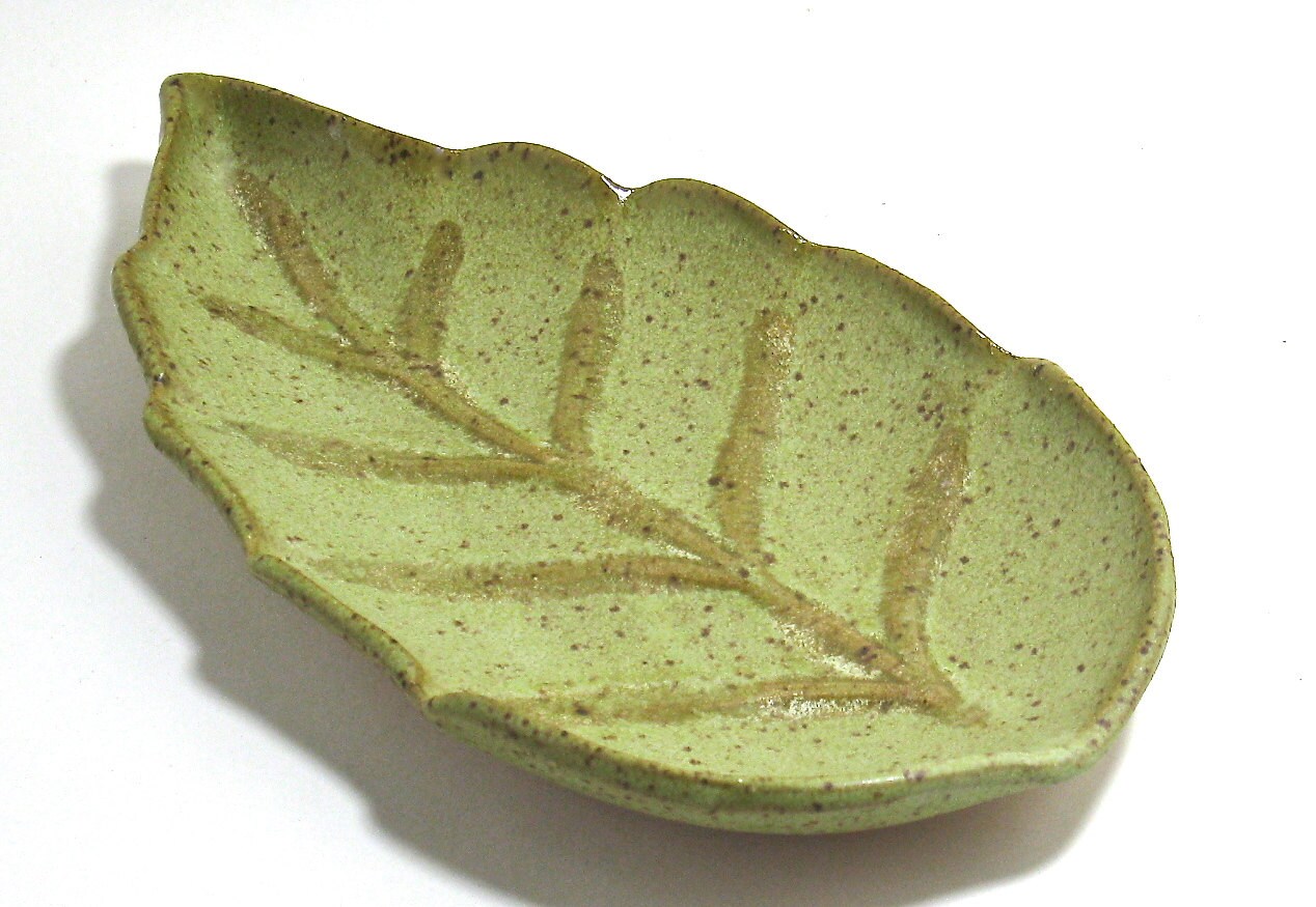 Ceramic Leaf Plate Fall Leaves in Matte Olive Green Ceramic