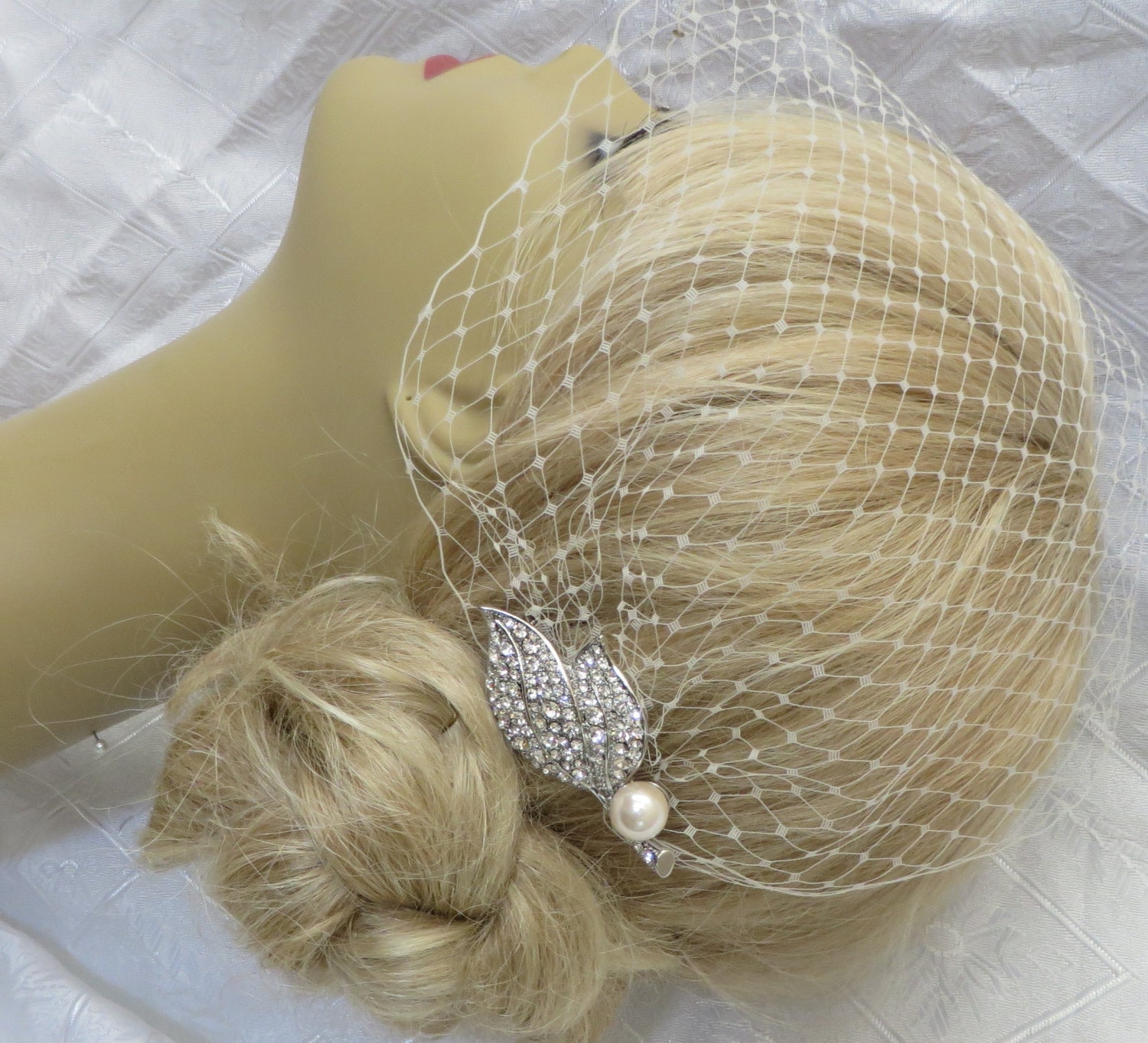 Bridal Hair Comb And A Birdcage Veil 2 Itemsbridal Pearls 0924