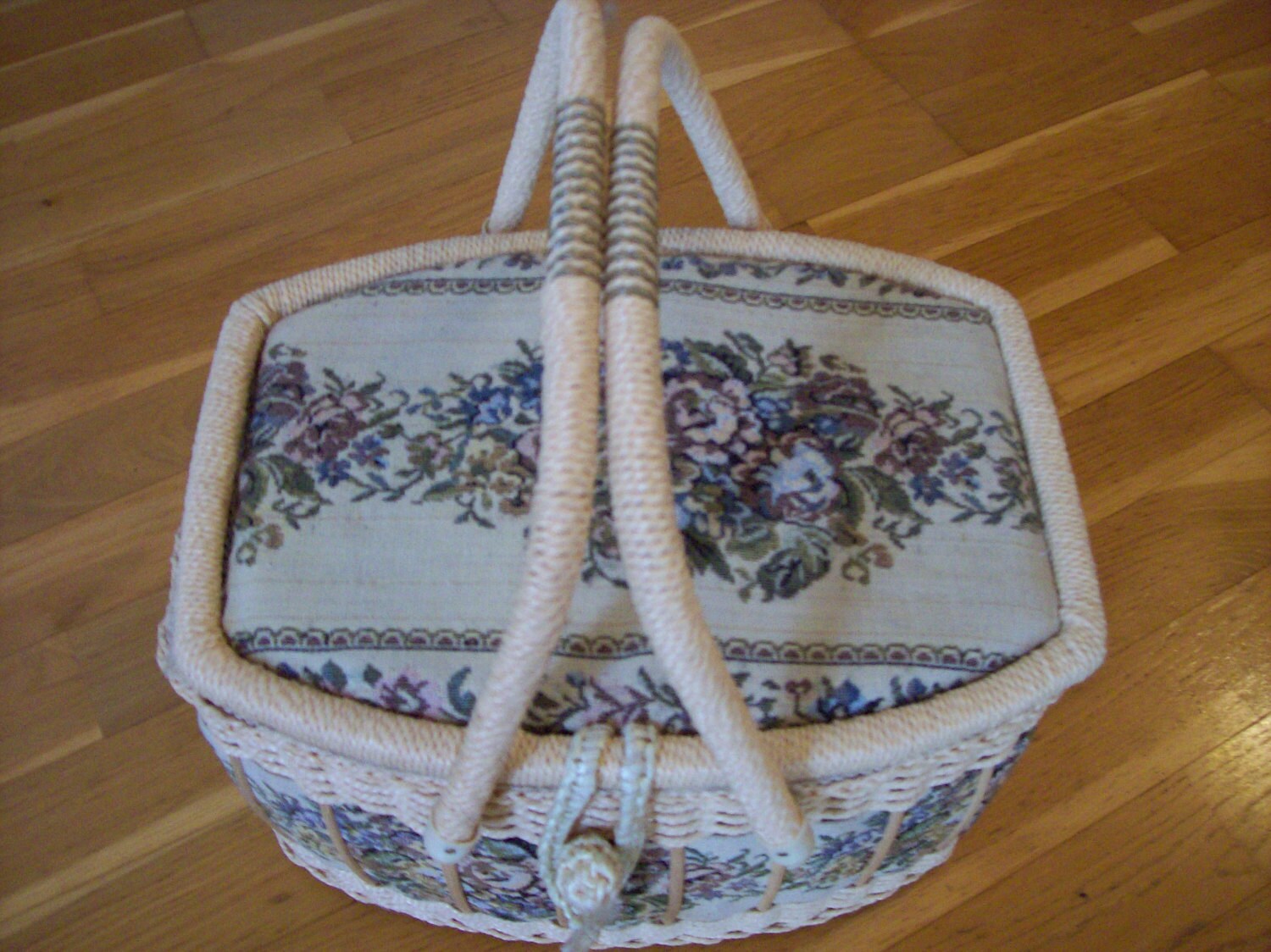 Vintage Sewing basket kit tapestry and wicker with by auntdoilies
