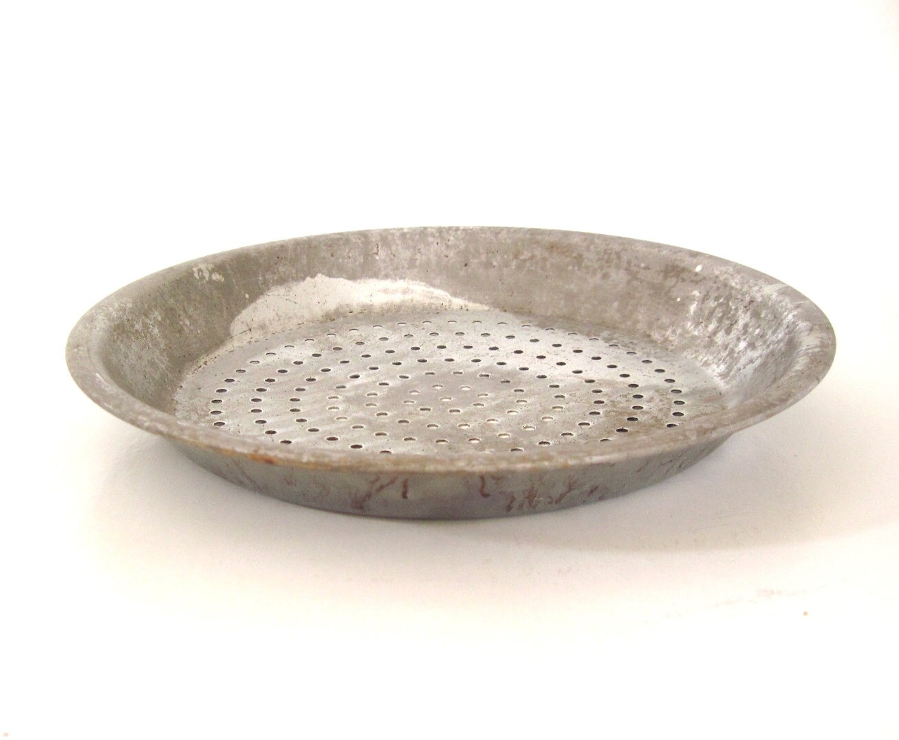 Perforated Pie Pan Vintage Aluminum Bakeware by LaurasLastDitch