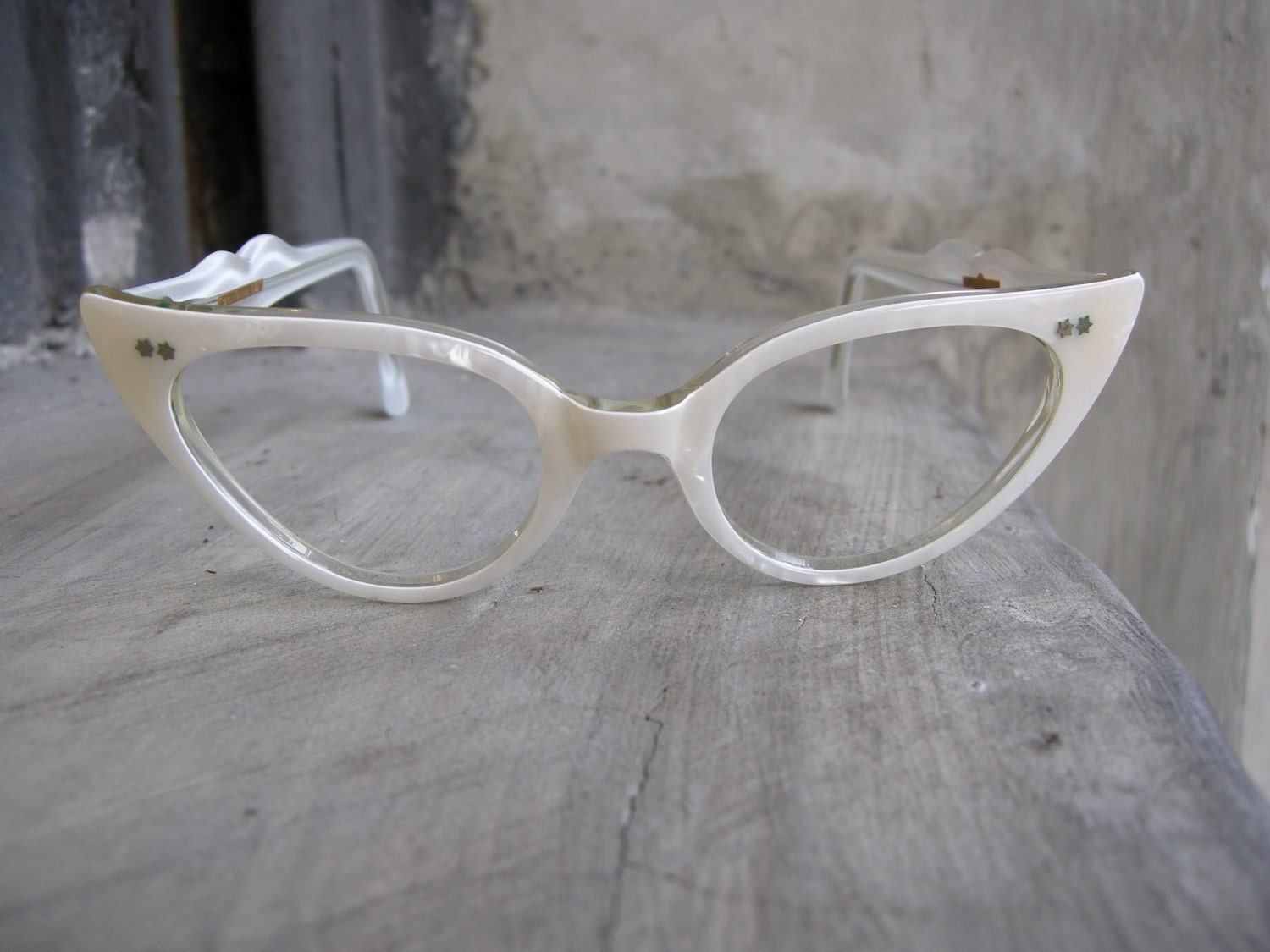 Vintage Cateye Eyeglass 1960’s Mother Of Pearl Haute Juice