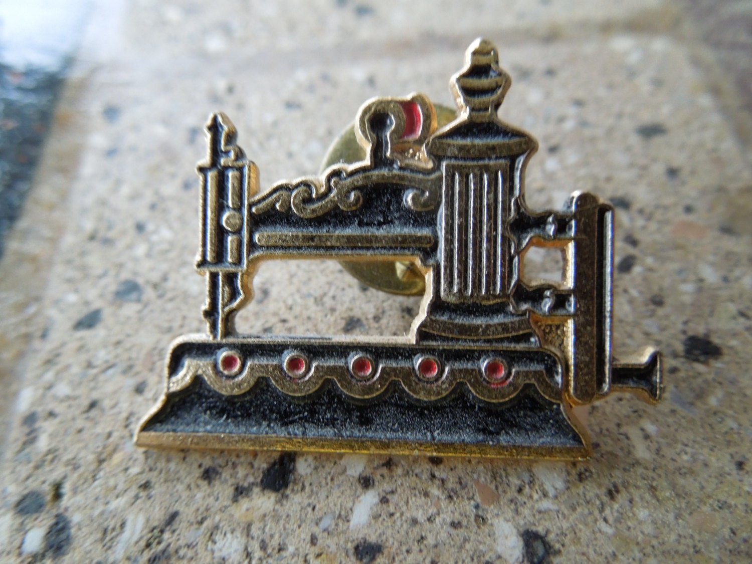 Vintage Sewing Machine Pin. Antique Brass and Black Finish.
