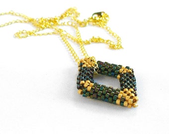 Beaded Rhombus Necklace, Dainty Geometric Necklace, Iridescent Bead Jewelry, Open Diamond Shape, Beadwoven Diamond Peyote - Made in Germany