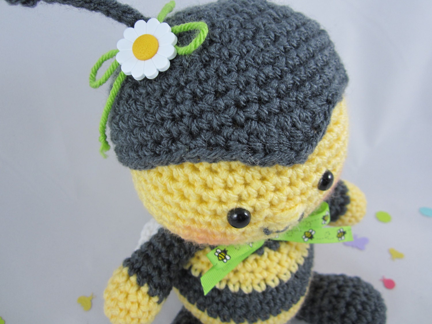 crochet bumble bee stuffed animal