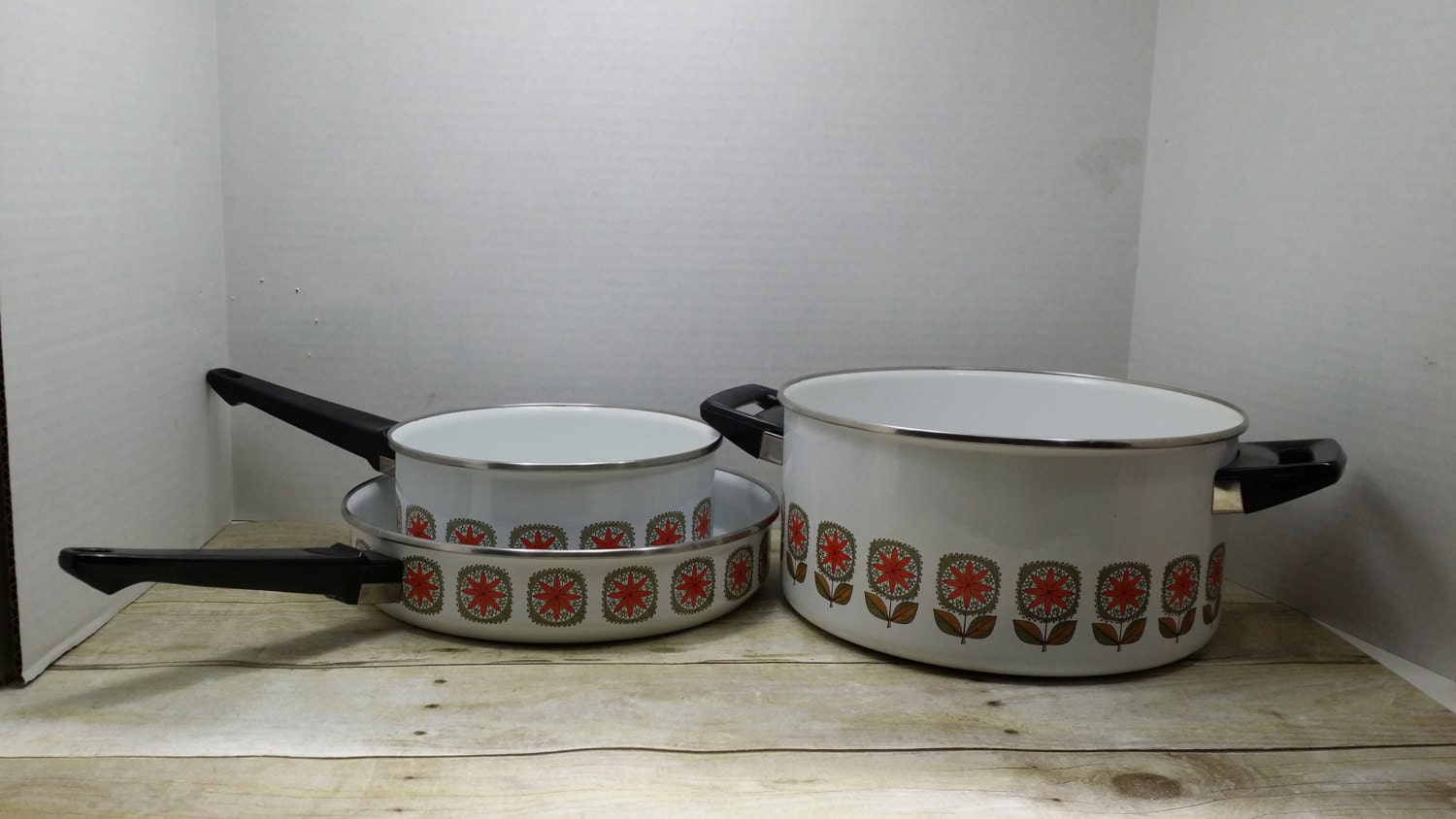 mid range pots and pans