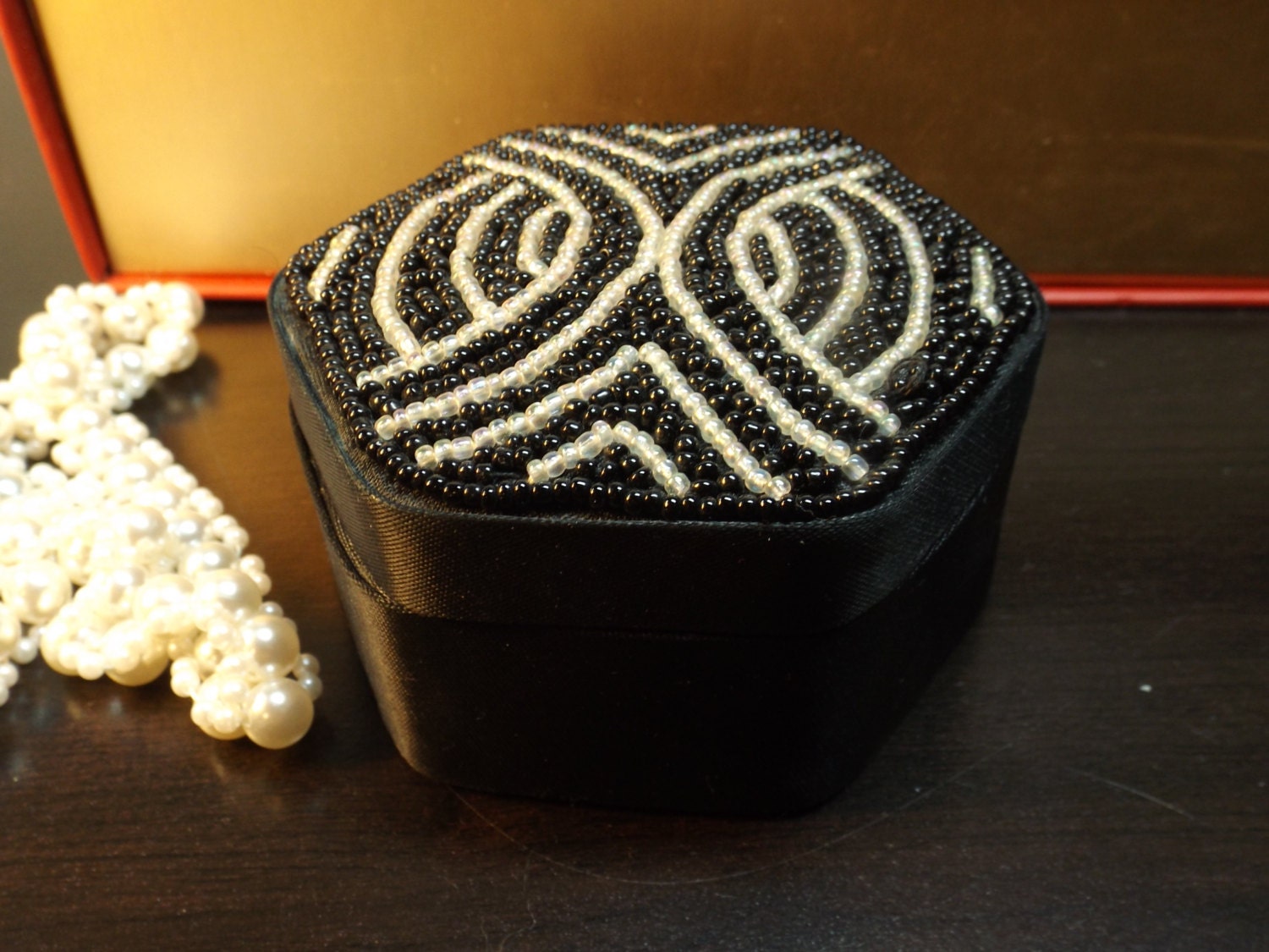 Small jewelry box, decorated with black fabric and white and black