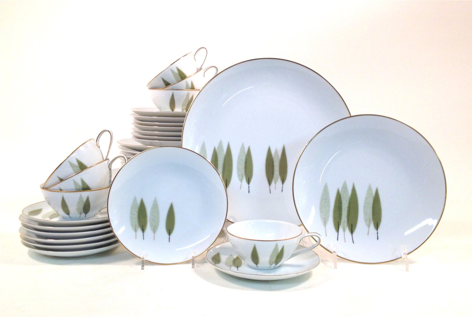 Vintage Noritake China Sugi Dinnerware Set / Service for 8