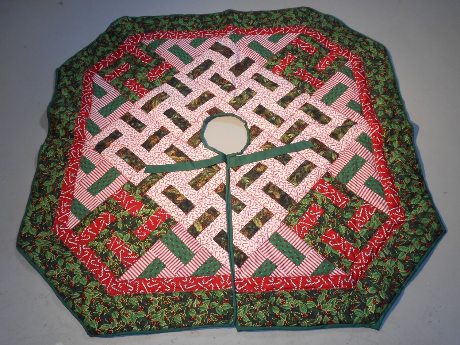 Beautiful Handmade Quilted Tree Skirt