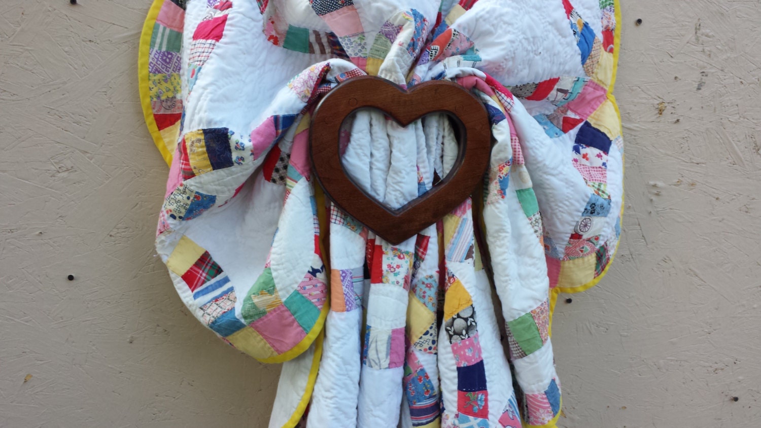 Heart Hanging Quilt Rack