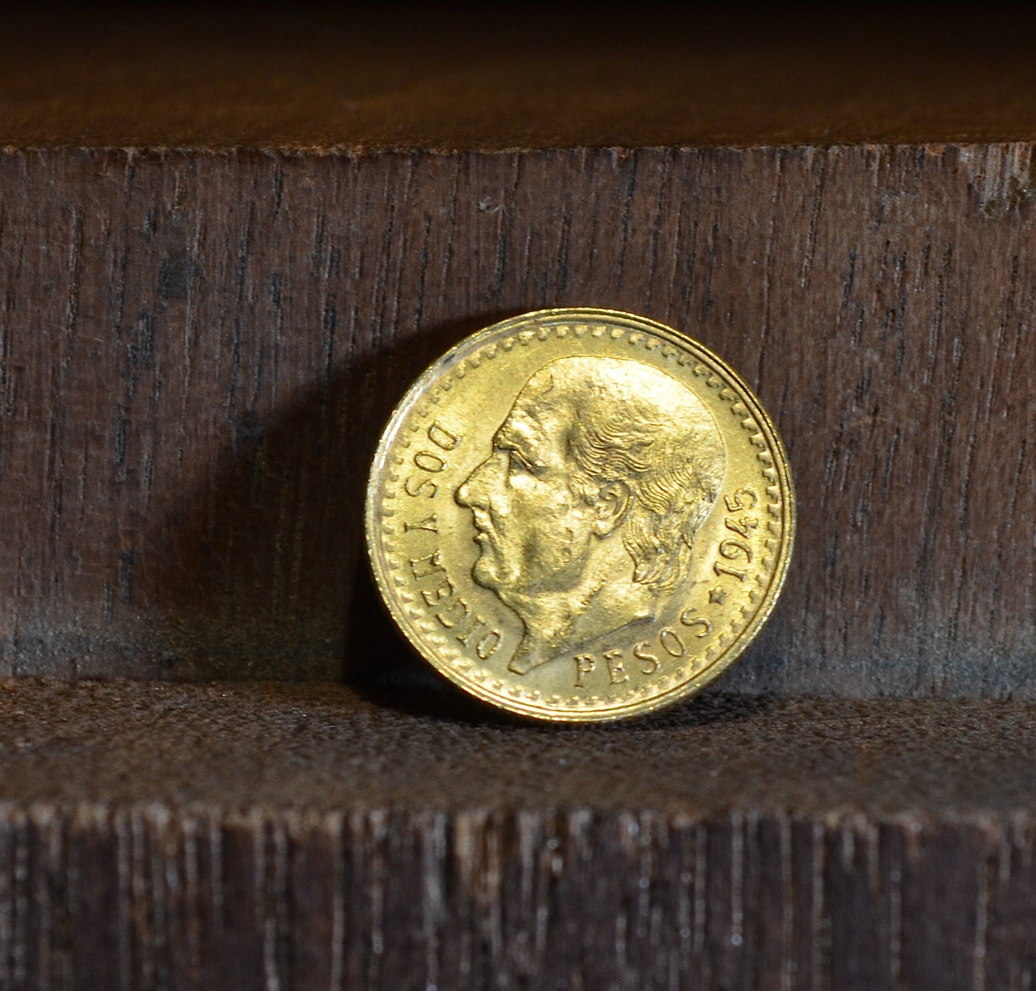 1945 Mexican 2 5 Pesos Gold Coin Dos Peso Y Medio 1945-mexican-2-5-pesos-gold-coin-dos-peso-y-medio
