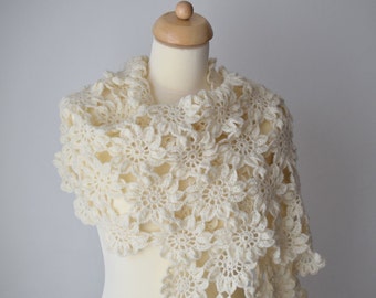 Crochet Shawl Pattern, Crochet Scarf Pattern, Aarini