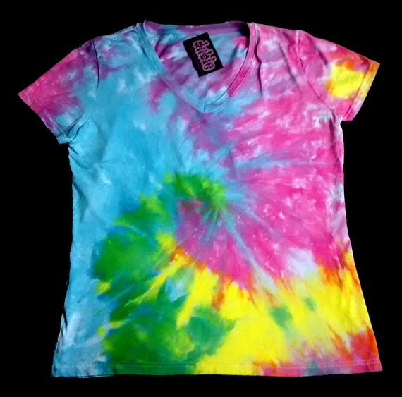 vneck tie dye shirt