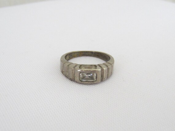 Vintage Sterling Silver CZ Ladies Ring Size 5