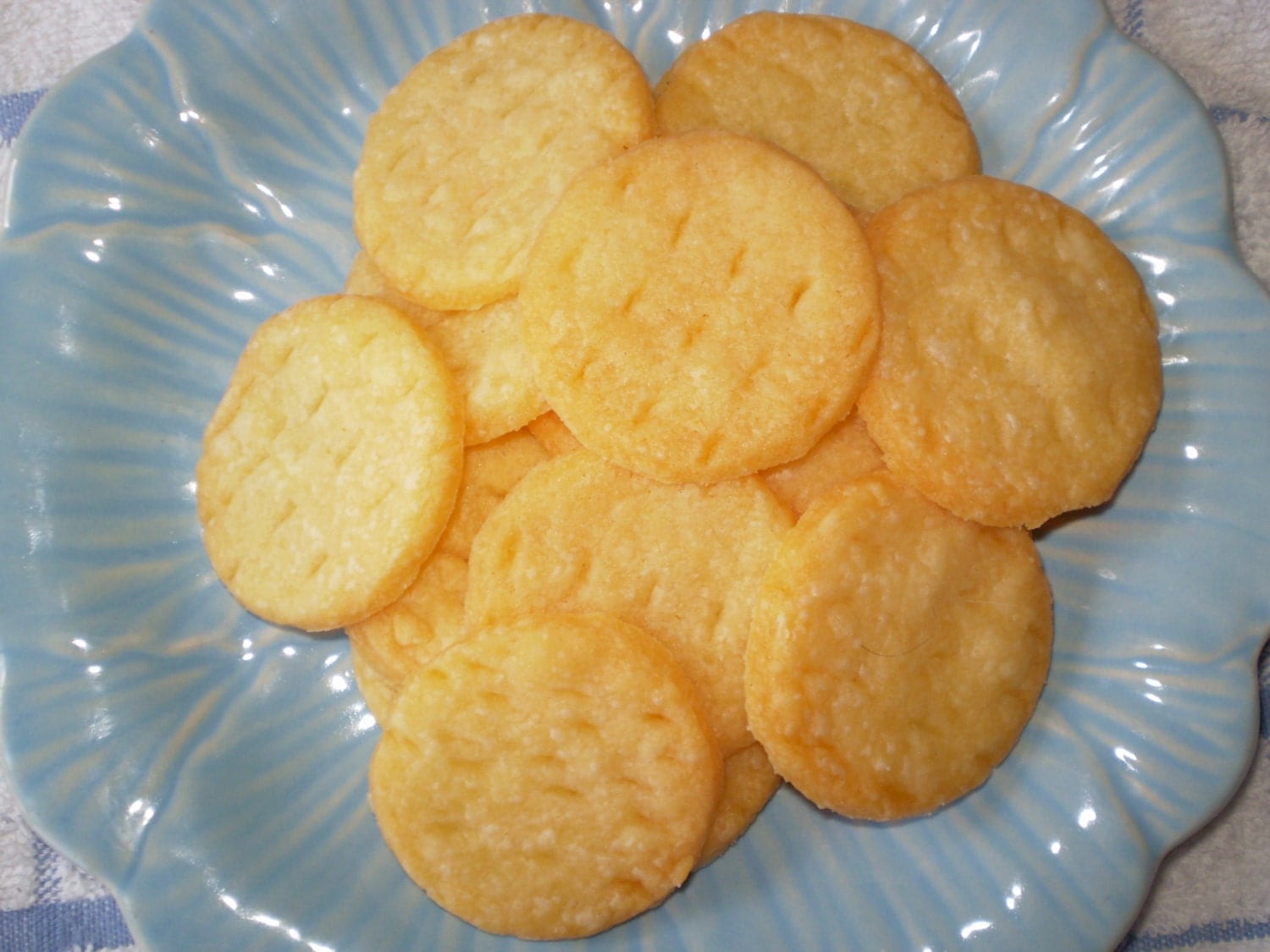 Swiss cheese snack crackers licensed by BlueRibbonConfection