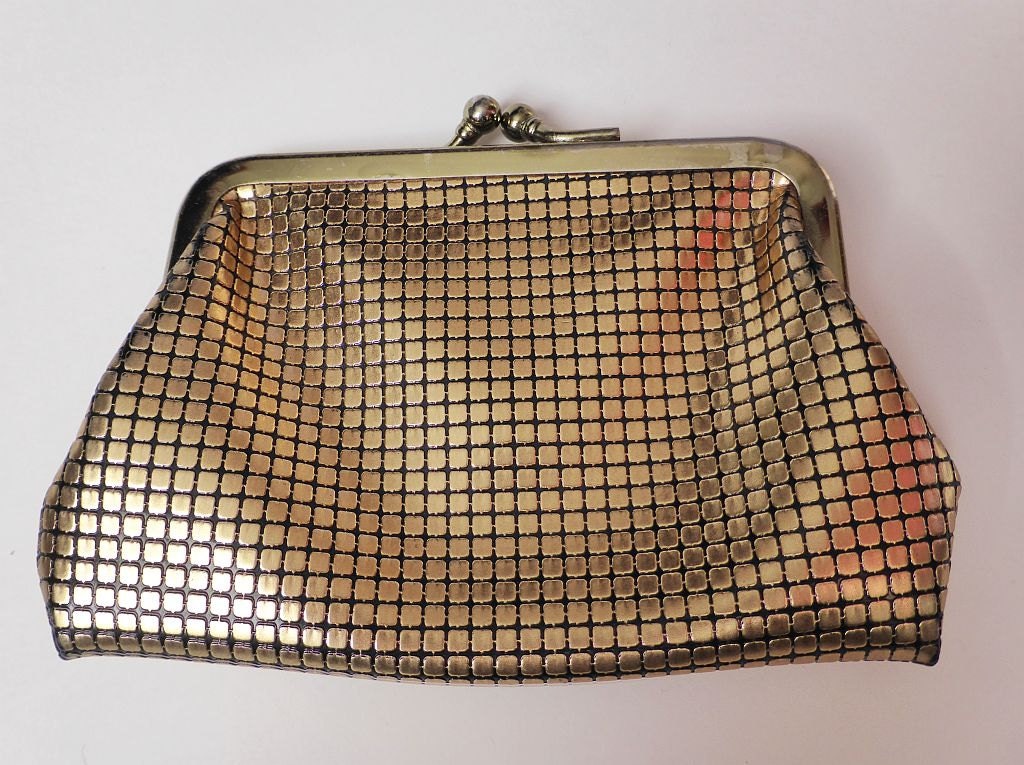 SALE: Vintage Gold Vinyl Coin Purse Eighties Chic Vogue