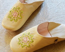 Popular items for moroccan slippers on Etsy
