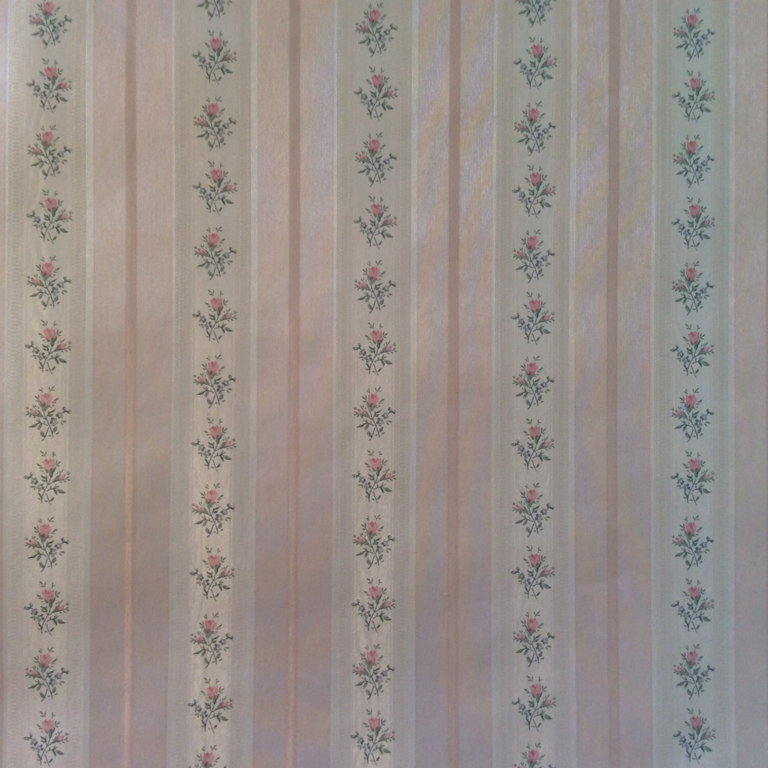 Vintage shabby chic wallpaper / pink roses by lilhoneysshoppe