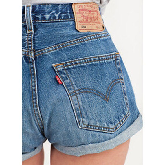 vintage levis high waisted denim shorts