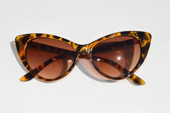 Retro Cat Eyes Sunglasses In Brown By Gardensofbutterflies On Etsy 