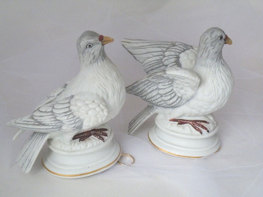 turtle dove figurine
