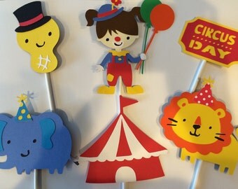 12 Girl Circus Cupcake Toppers